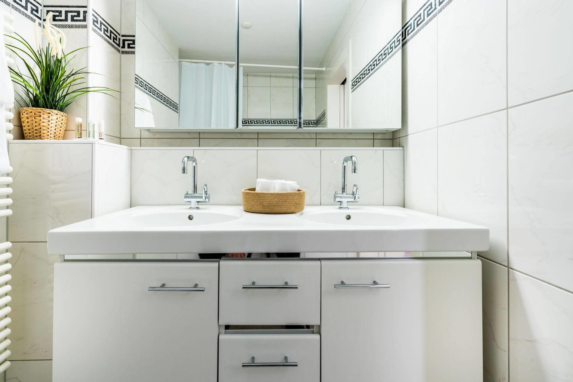 Top City Center Location By Airhome Zug Exteriör bild